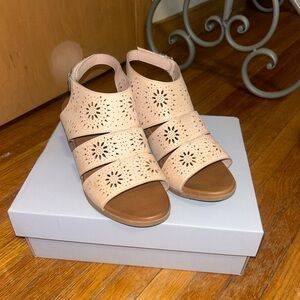 MIA Kids Girl’s Low Heeled Sandal with Floral Design